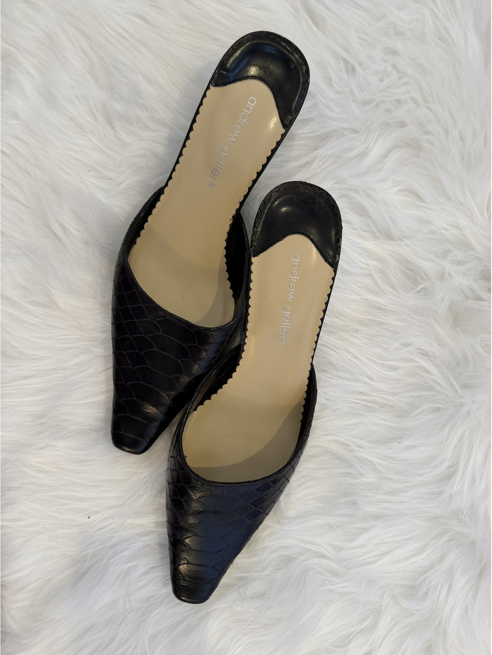 Andrew Geller Black Croc Pointed Toe Pumps Size 7